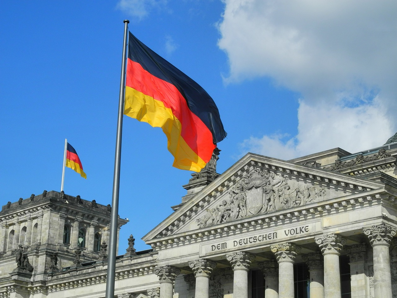Saksan käräjäoikeus: koronatoimet perustuslain vastaisia
